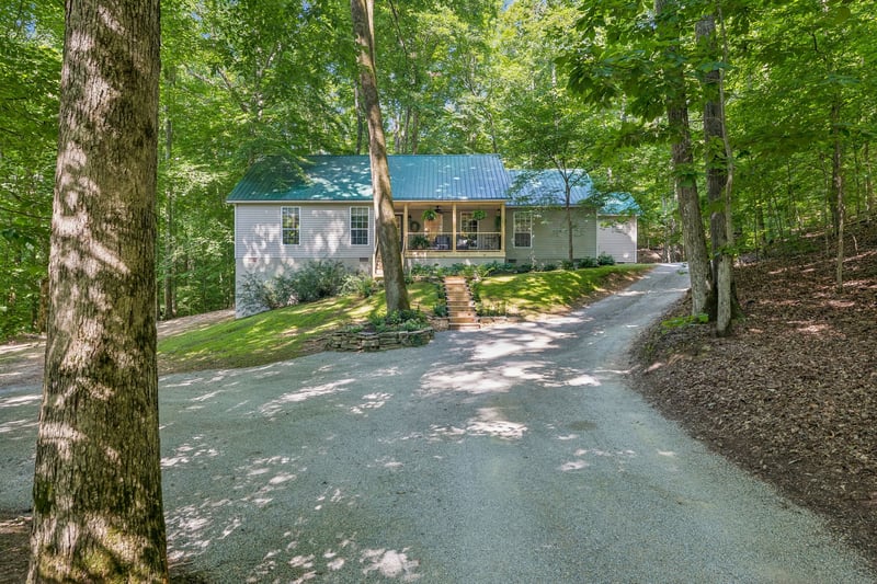 4574 Hampshire Pike, Hampshire, TN 38461