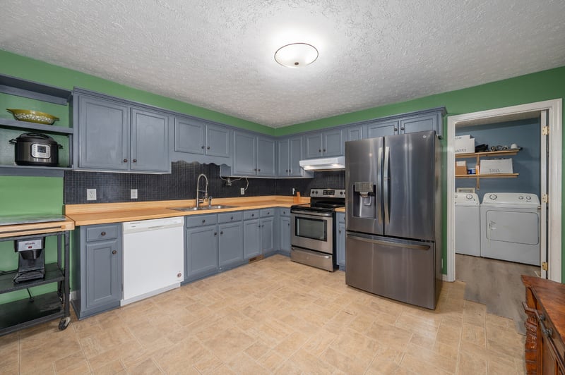1922 Belotes Ferry Rd, Lebanon, TN 37087