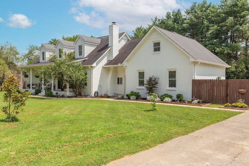 1181 Allen Rd, Murfreesboro, TN 37129