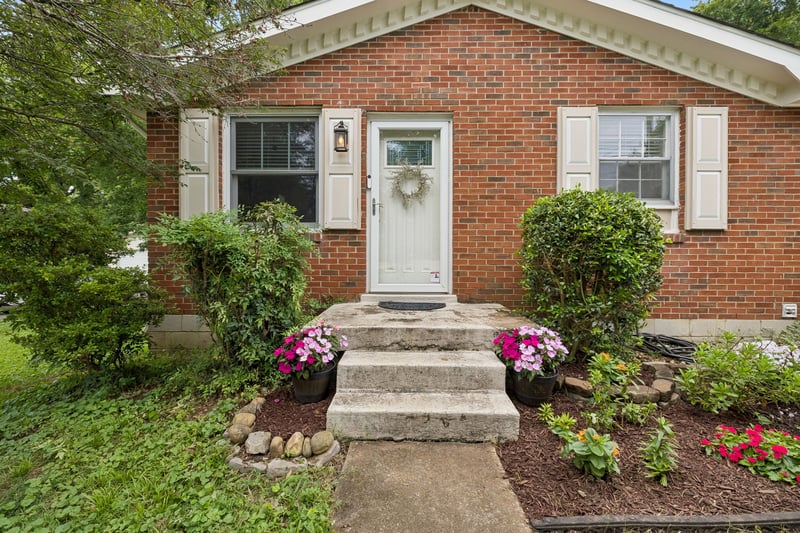 7010 Bonnavent Dr, Hermitage, TN 37076
