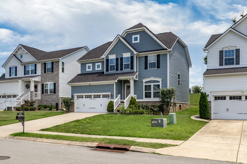 2084 Morton Dr, Spring Hill, TN 37174