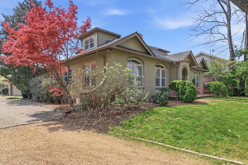 203A Woodmont Cir, Nashville, TN 37205