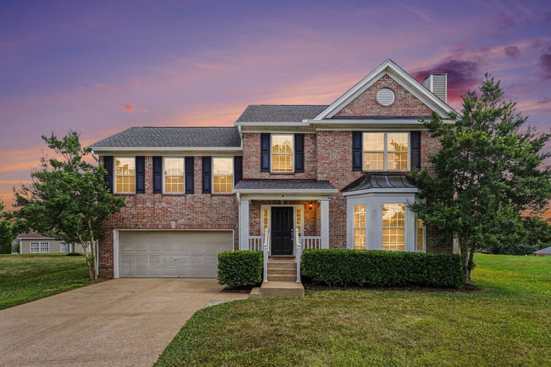 2667 Paradise Dr, Spring Hill, TN 37174