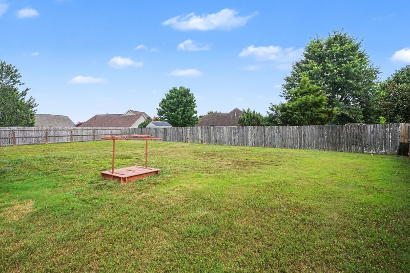 2667 Paradise Dr, Spring Hill, TN 37174