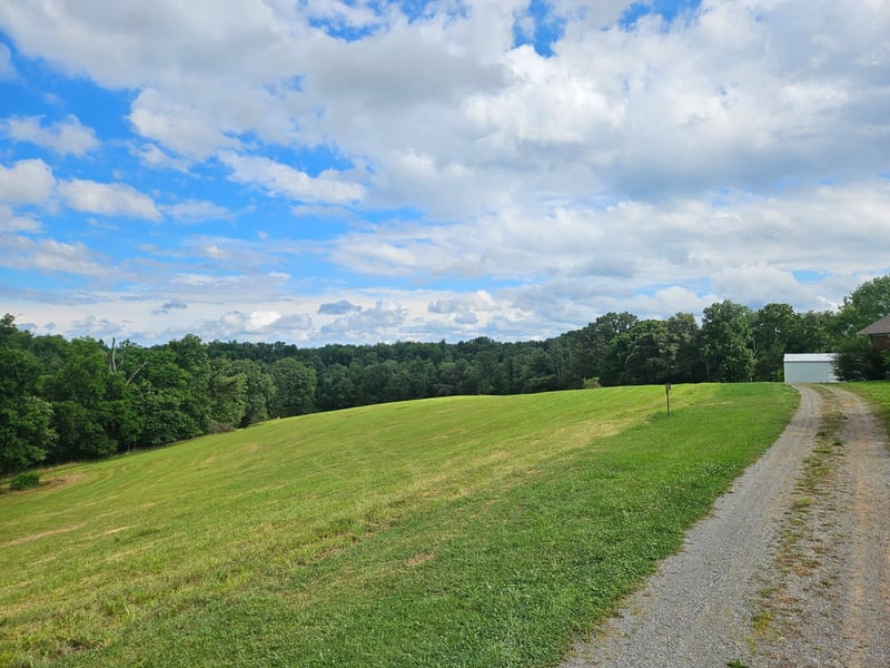 6931 Herbert Shannon Rd, Springfield, TN 37172