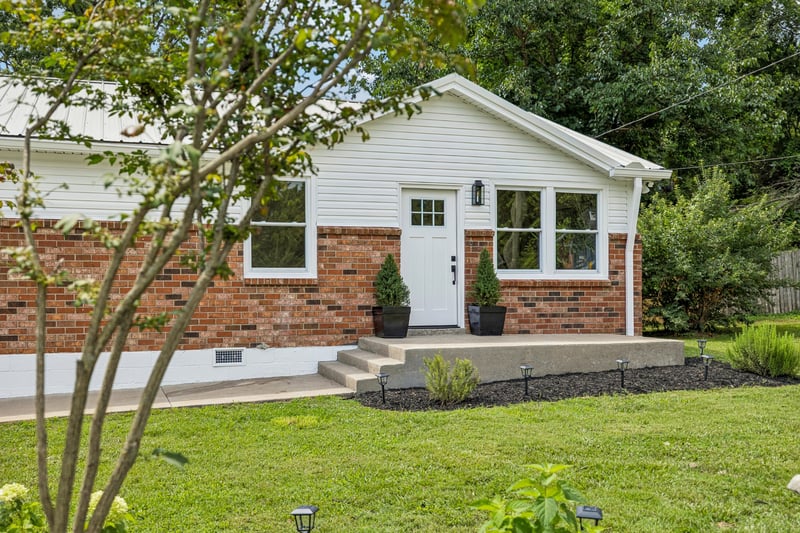 205 Glenrose Ct, Nashville, TN 37210