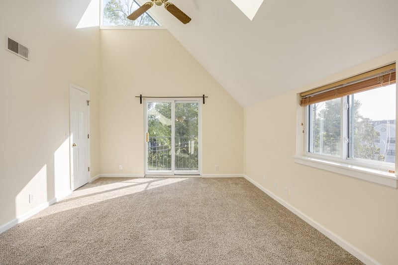 111 33rd Ave #203, Nashville, TN 37212