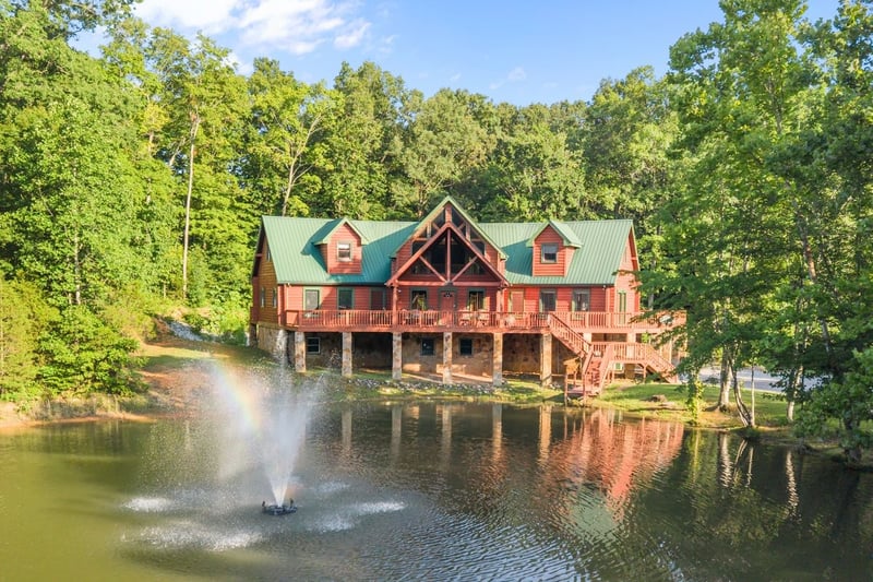 1172 Promise Land Rd, Charlotte, TN 37036