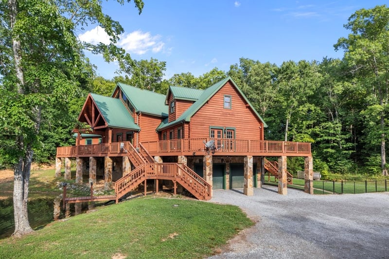 1172 Promise Land Rd, Charlotte, TN 37036