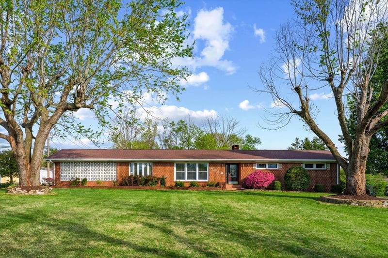 4018 Trotwood Ave, Columbia, TN 38401
