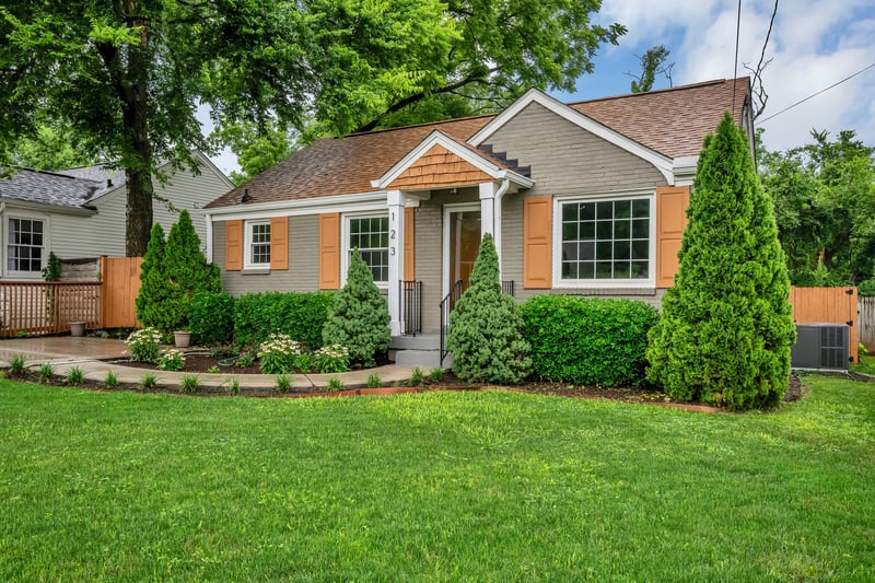 1235 Sunnymeade Dr, Nashville, TN 37216