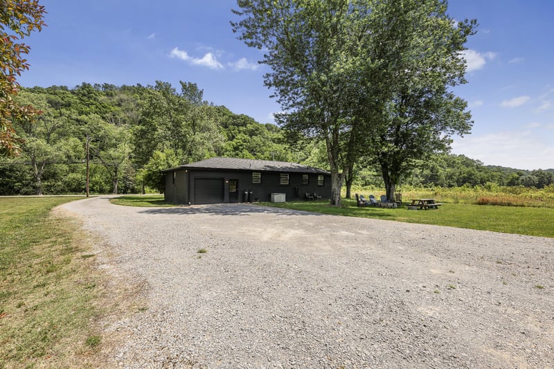 4686 Lickton Pike, Whites Creek, TN 37189