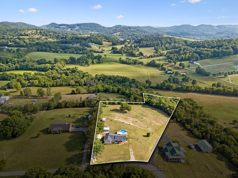 930 Neal Rd, Watertown, TN 37184