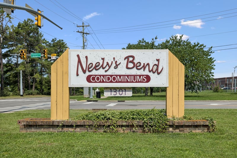 1301 Neelys Bend Rd #21, Madison, TN 37115
