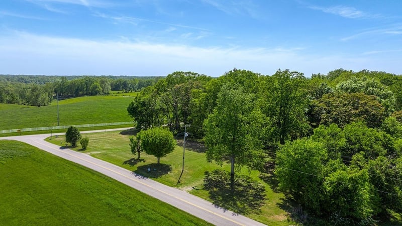 105 Riggs Rd, Portland, TN 37148