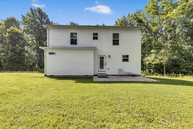 998 West St, Greenbrier, TN 37073