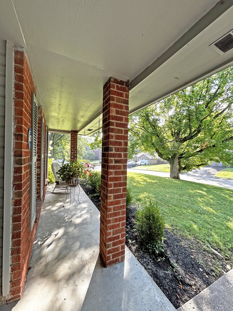 1717 Ridgemere Ct, Hermitage, TN 37076