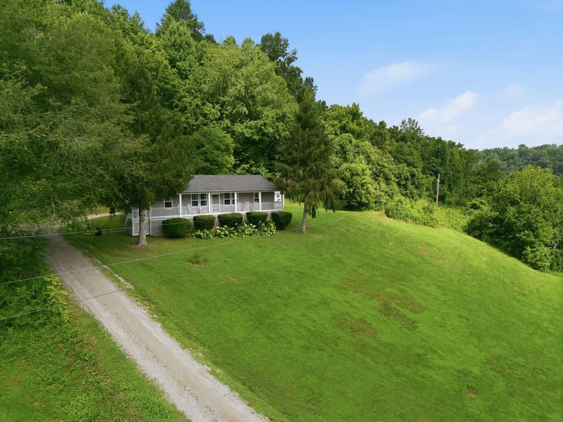 5664 Leipers Creek Rd, Santa Fe, TN 38482