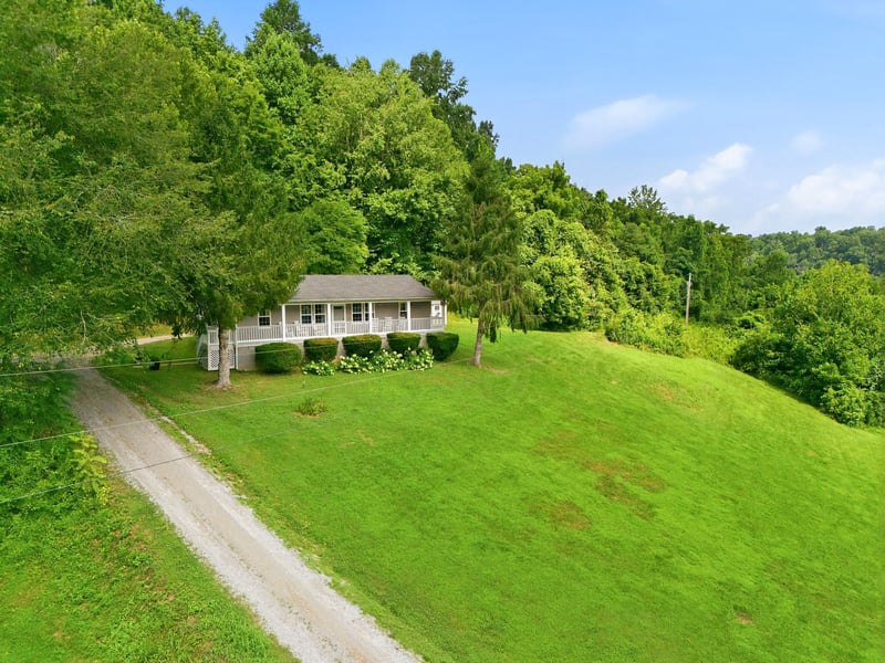 5664 Leipers Creek Rd, Santa Fe, TN 38482