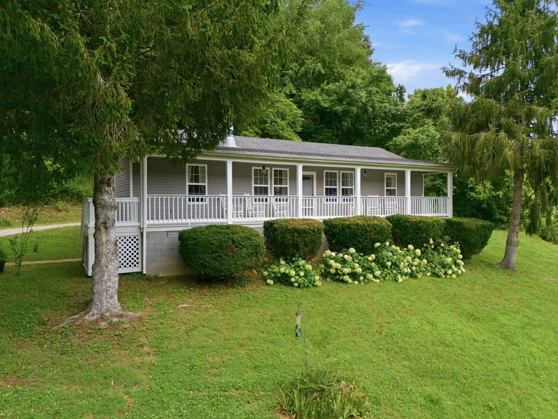 5664 Leipers Creek Rd, Santa Fe, TN 38482