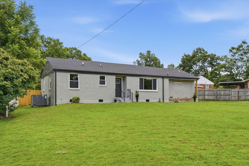 307 Seneca Dr, Nashville, TN 37214