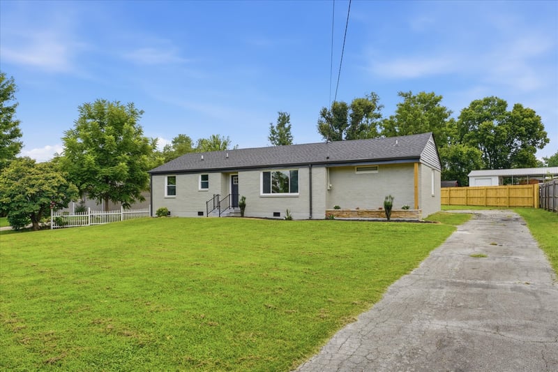 307 Seneca Dr, Nashville, TN 37214