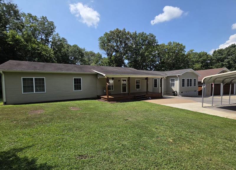3044 Henderson Rd, Springfield, TN 37172