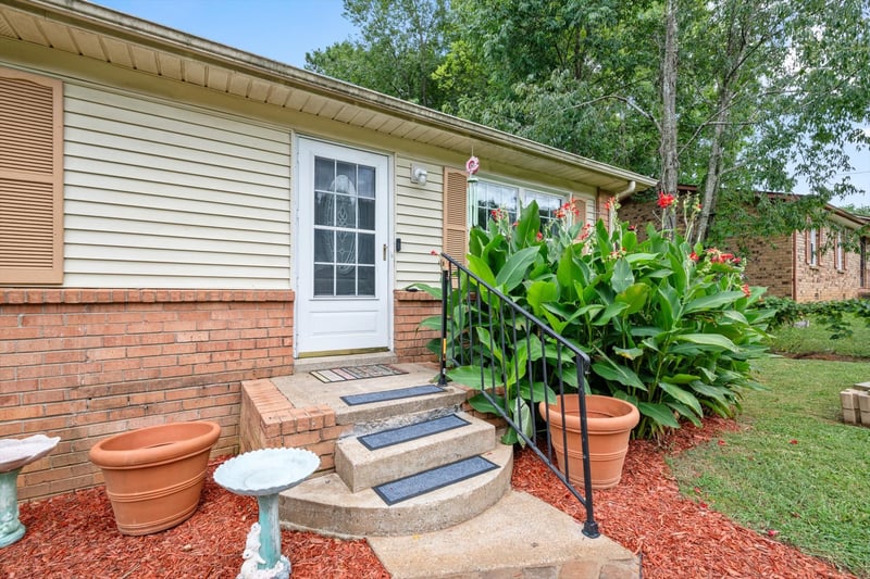 117 Mimosa Dr, Springfield, TN 37172