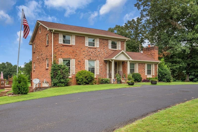 3920 Highway 47 , Charlotte, TN 37036