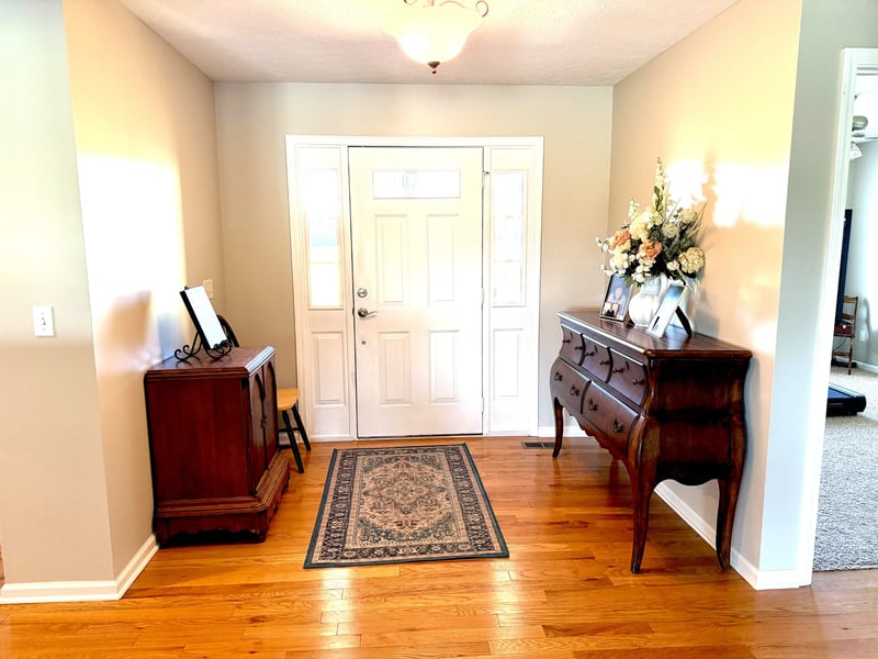419 W Hester Rd, Cottontown, TN 37048