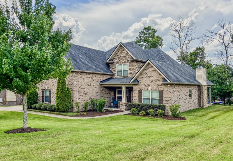 6880 Buffalo Dr, La Vergne, TN 37086