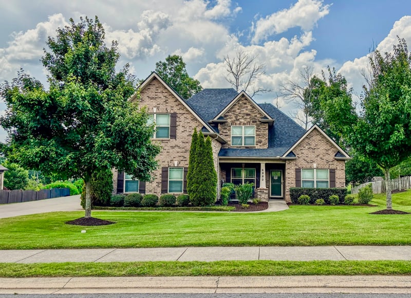 6880 Buffalo Dr, La Vergne, TN 37086