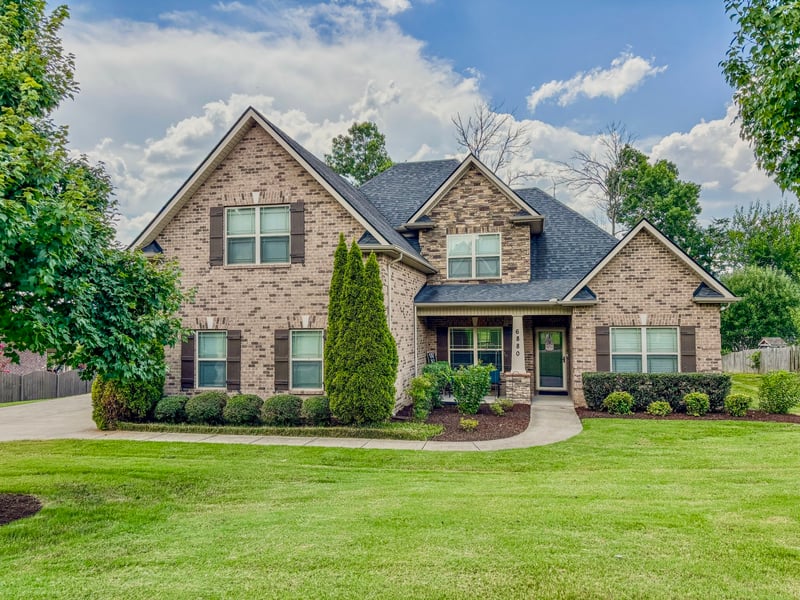 6880 Buffalo Dr, La Vergne, TN 37086