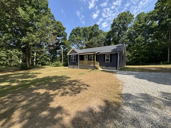 1047 Oak Grove Rd, Dickson, TN 37055