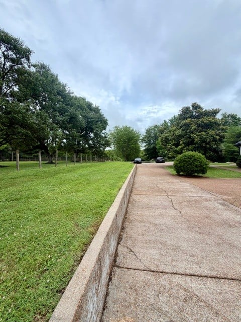 1389 Hunter Rd, Franklin, TN 37064