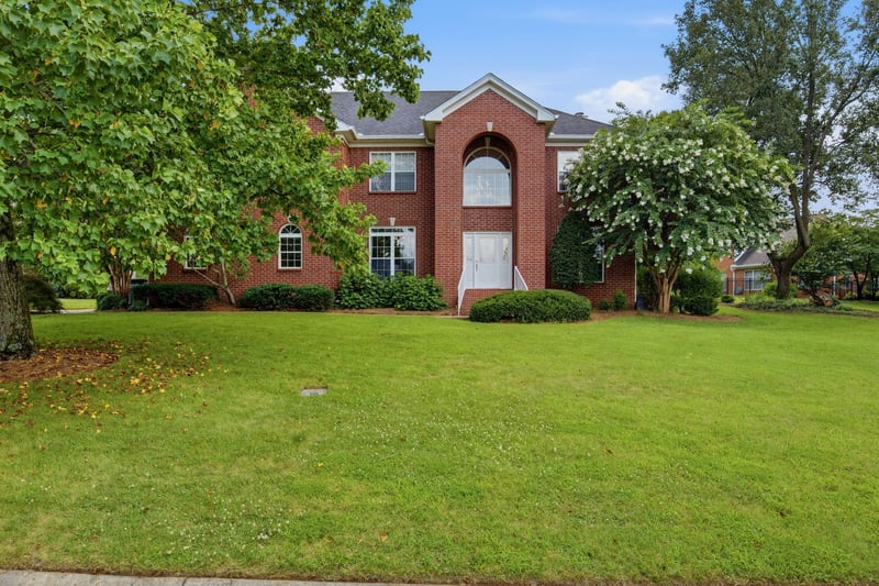 304 Shute Ct, Old Hickory, TN 37138