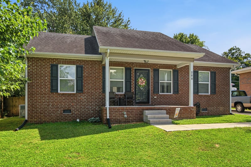 208 Pitt Ln, Springfield, TN 37172