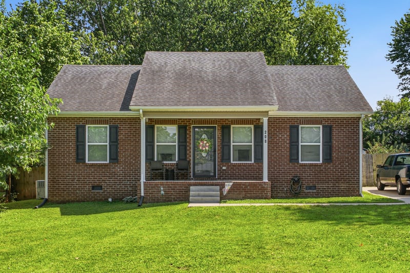 208 Pitt Ln, Springfield, TN 37172
