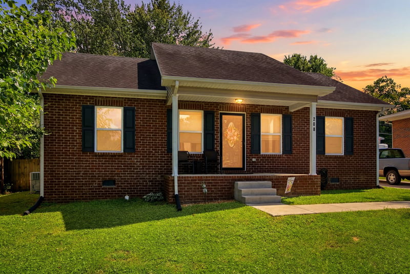 208 Pitt Ln, Springfield, TN 37172