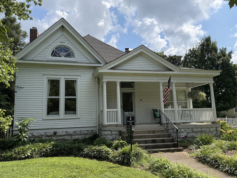 215 4th Ave S, Franklin, TN 37064