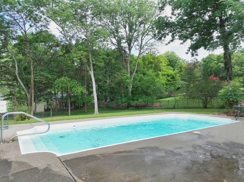 103 Jefferson Dr, Hendersonville, TN 37075