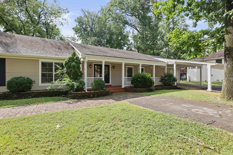 5909 Old Harding Pike, Nashville, TN 37205