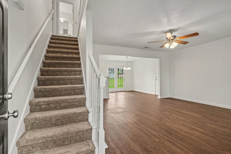 1124 Benton Mason Dr, La Vergne, TN 37086