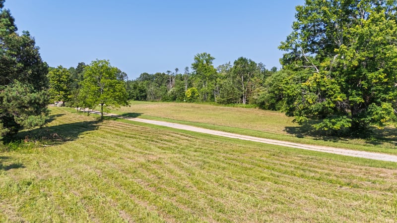 1335 Highway 96 , Fairview, TN 37062