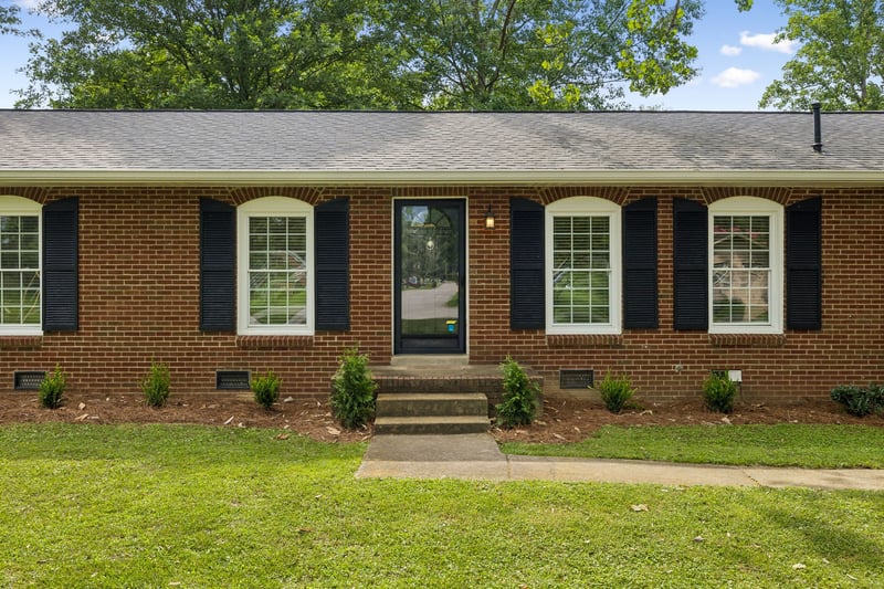 8063 Regency Dr, Nashville, TN 37221