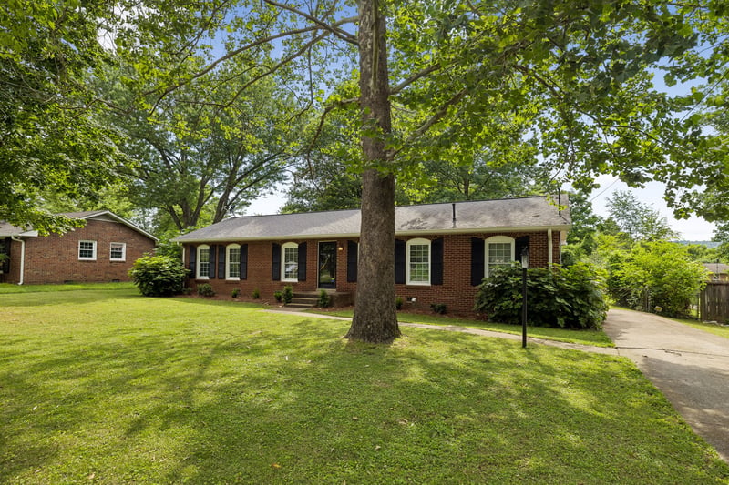 8063 Regency Dr, Nashville, TN 37221