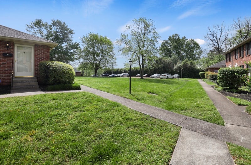 523 Harding Pl #12, Nashville, TN 37211