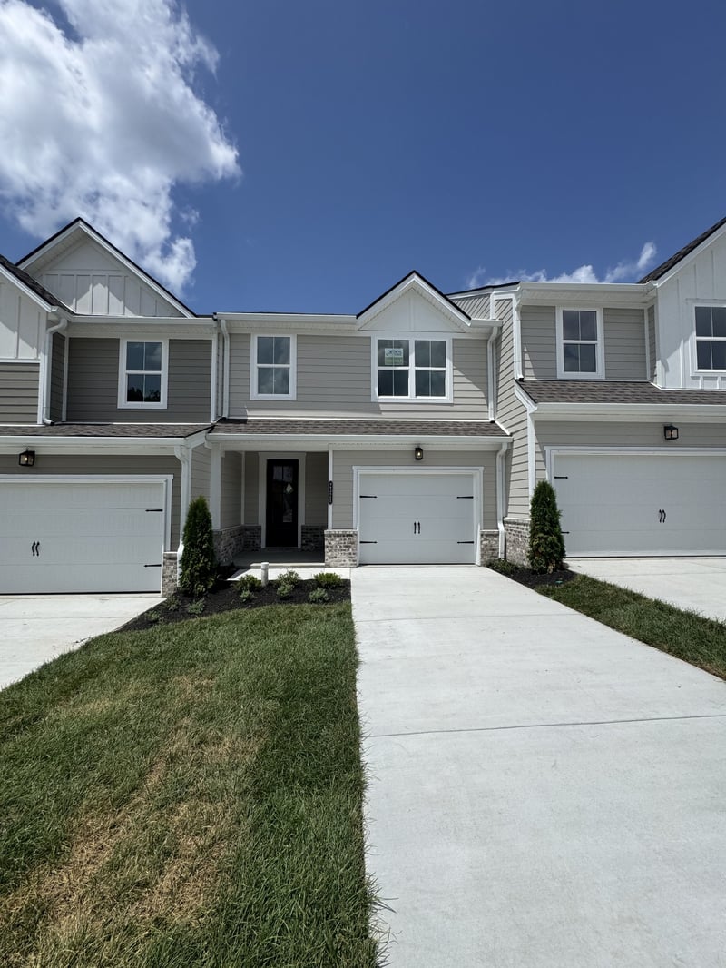 2321 Juneau Ln, Columbia, TN 38401