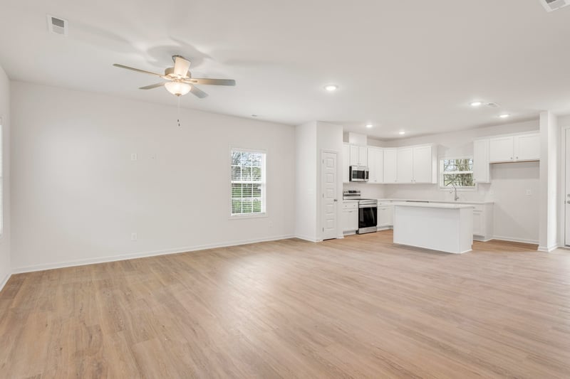 101 Centennial Ln, Columbia, TN 38401