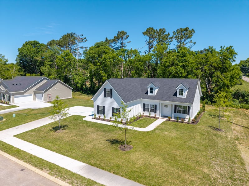 100 Centennial Ln, Columbia, TN 38401